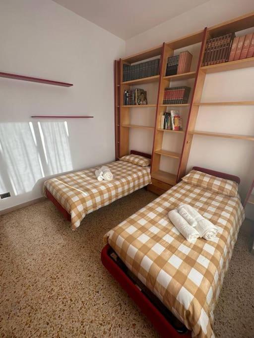 Apartamento Centocelle, Metro C Luminoso Quadrilocale Roma Exterior foto